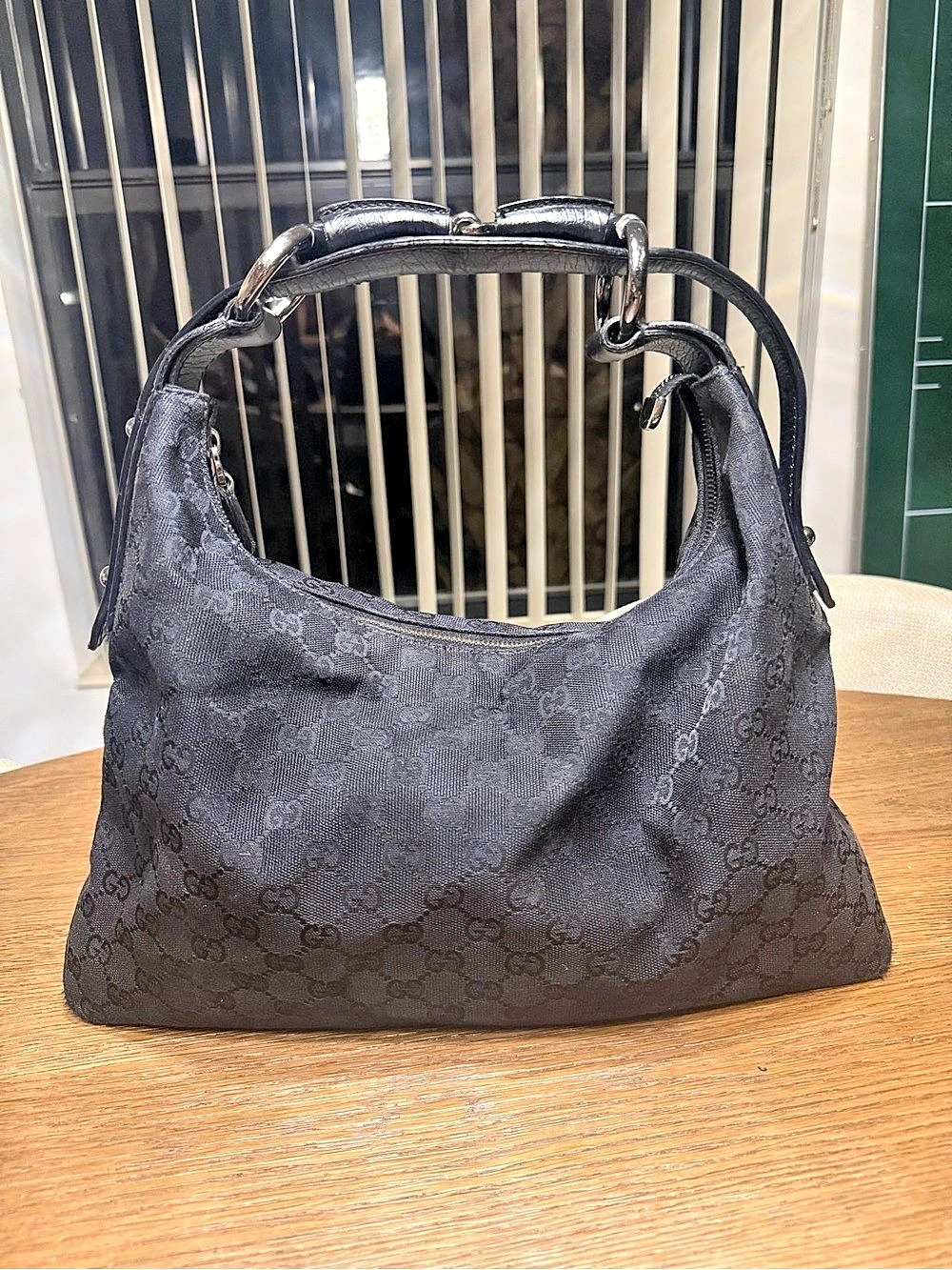 Authentic Gucci Medium Horsebit Hobo Bag Black vintage